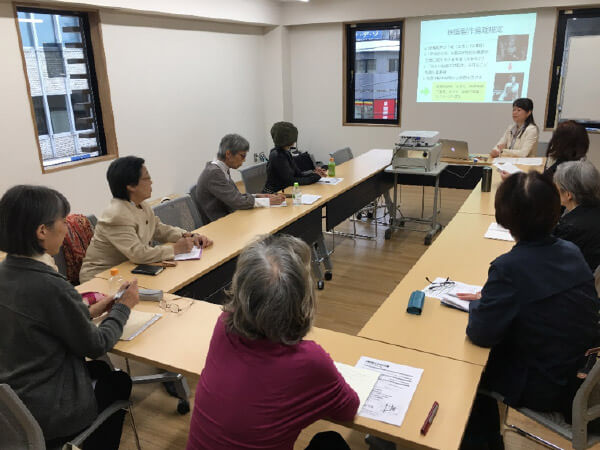 写真 木谷佳楠さんの講座風景